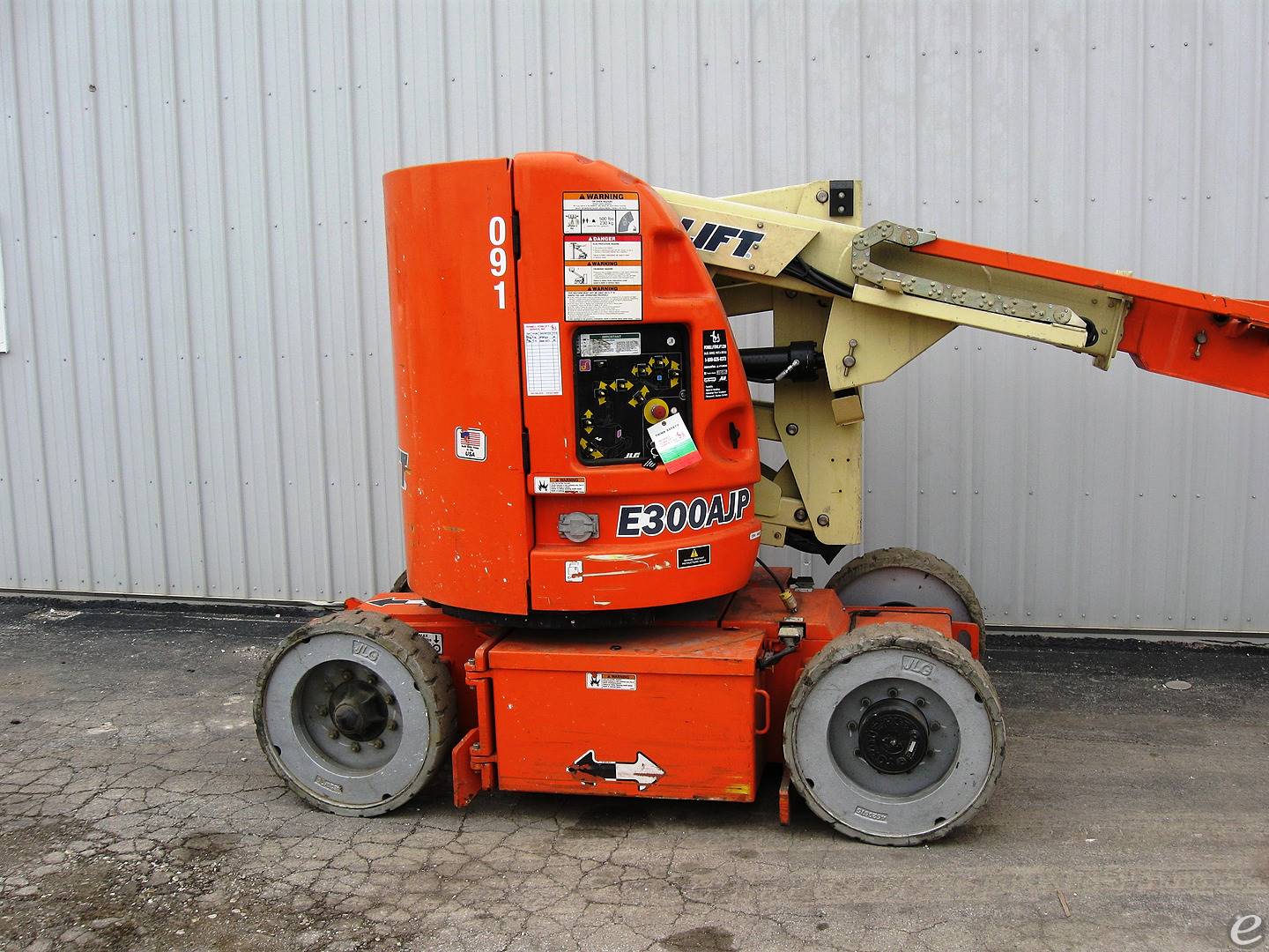 2008 JLG E300AJP