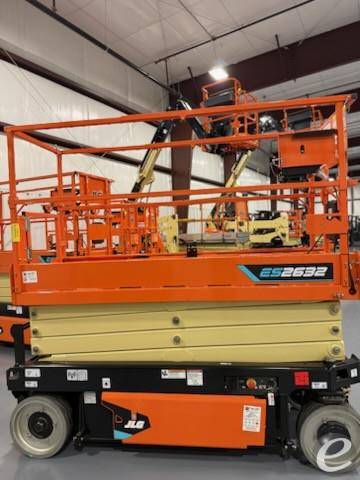 2025 JLG ES2632