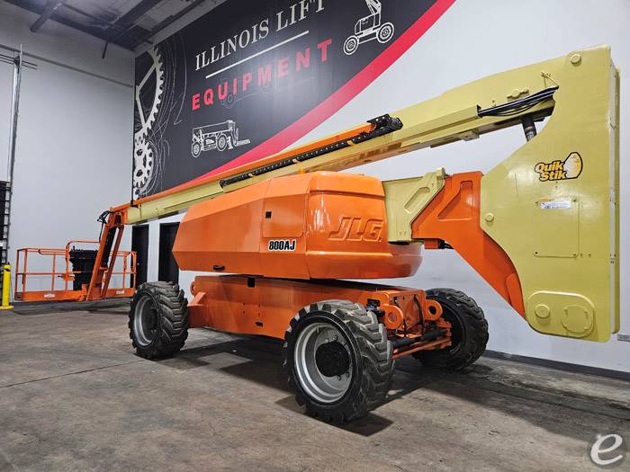 2014 JLG 800AJ