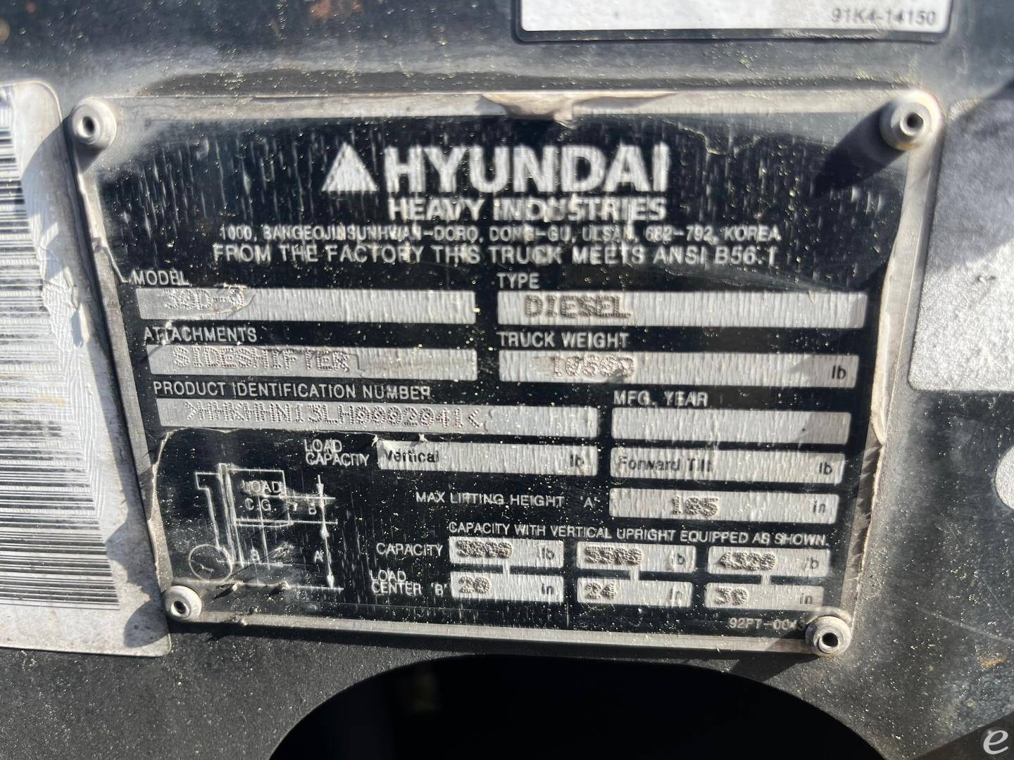 2017 Hyundai 30D-9