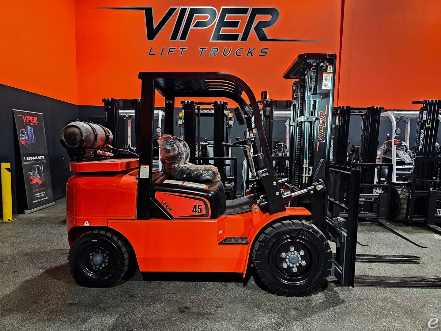 2024 Viper Lift Trucks FY45