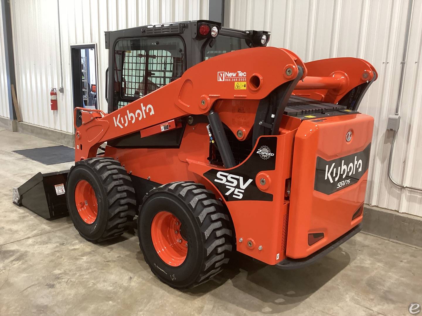 2024 Kubota SSV75HFC