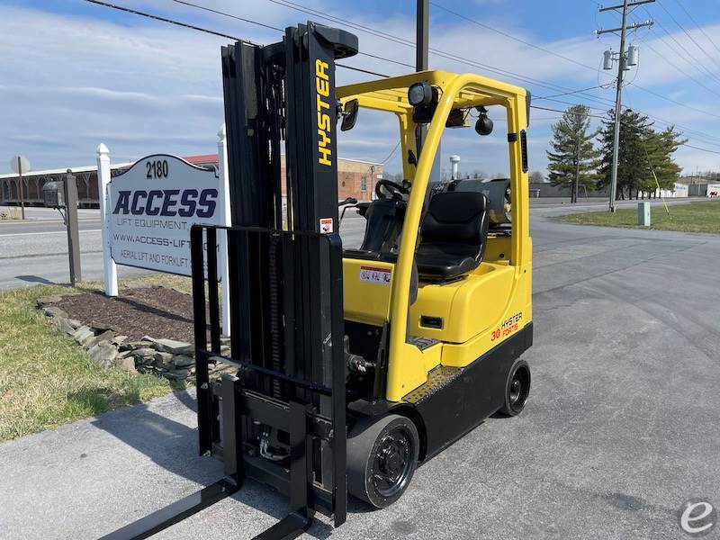 2017 Hyster S30FT