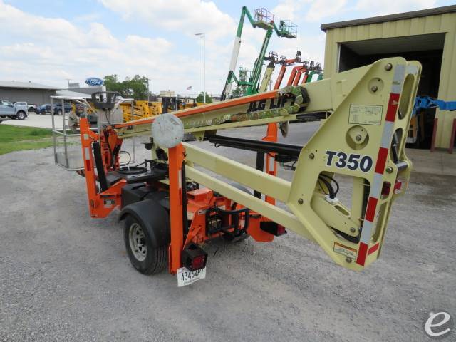 2019 JLG T350