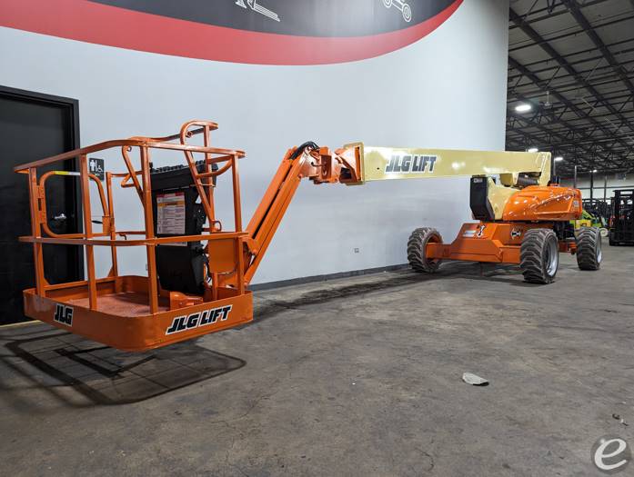 2011 JLG M600JP