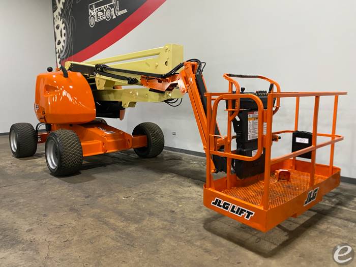 2012 JLG 450AJ