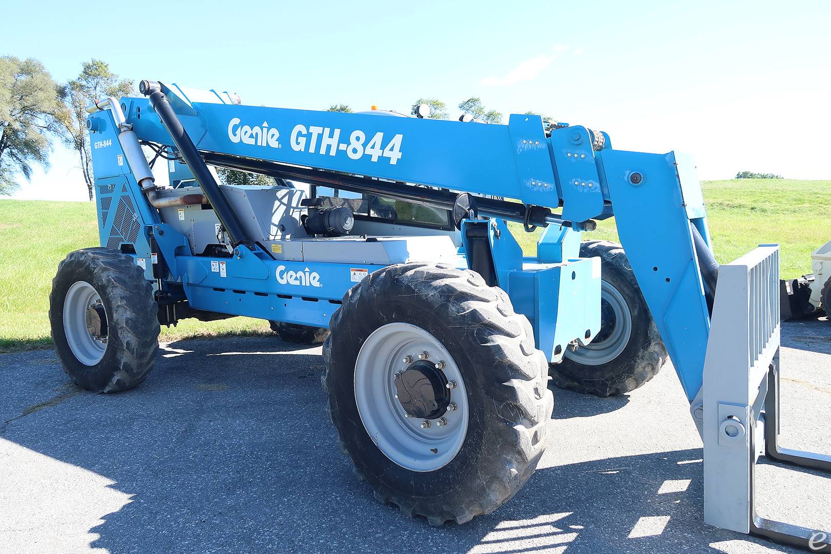 2012 Genie GTH844