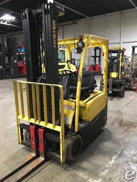 2017 Hyster J35XNT