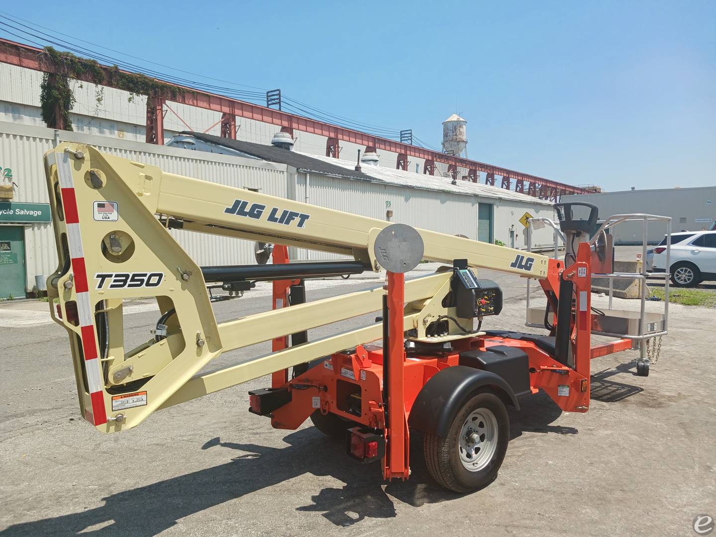 2023 JLG T350